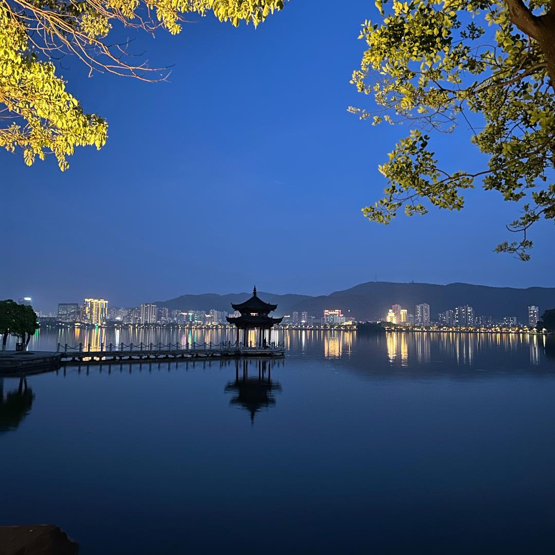 小雨初晴