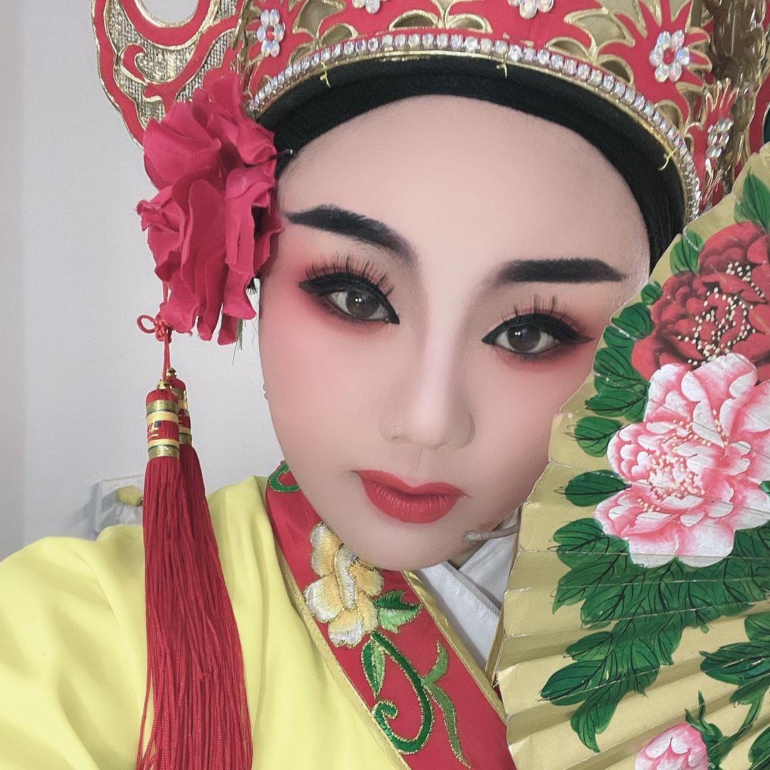 越剧演员 李月