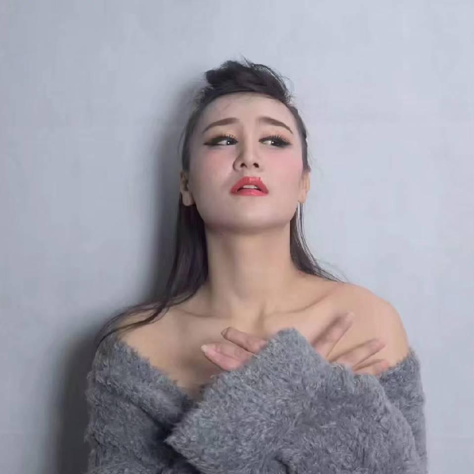 迅女皇