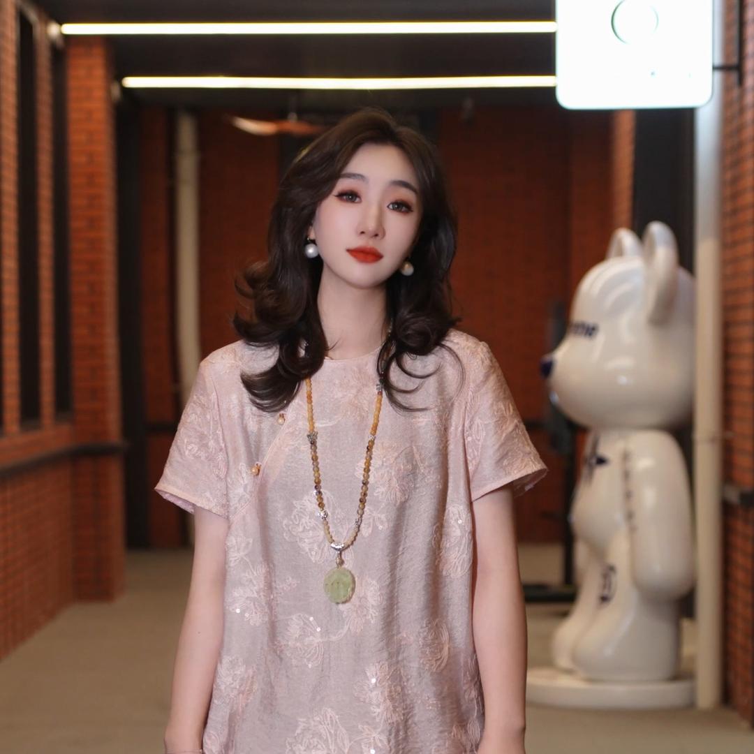 满赫宥业服饰