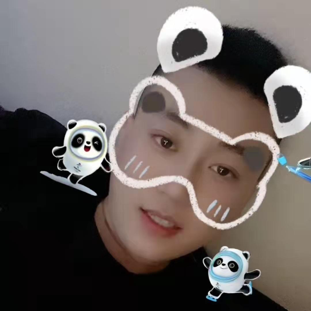 低调的小伙