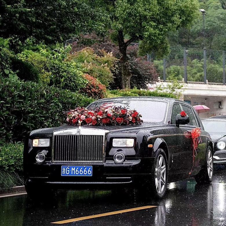 涛声依旧💋房产婚车