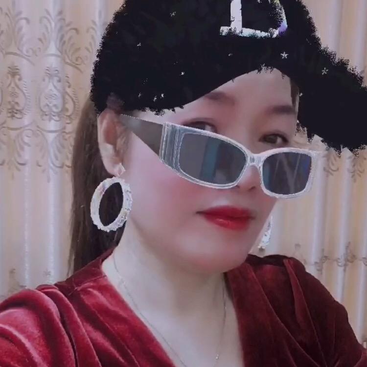 彩云☁️追月🌙