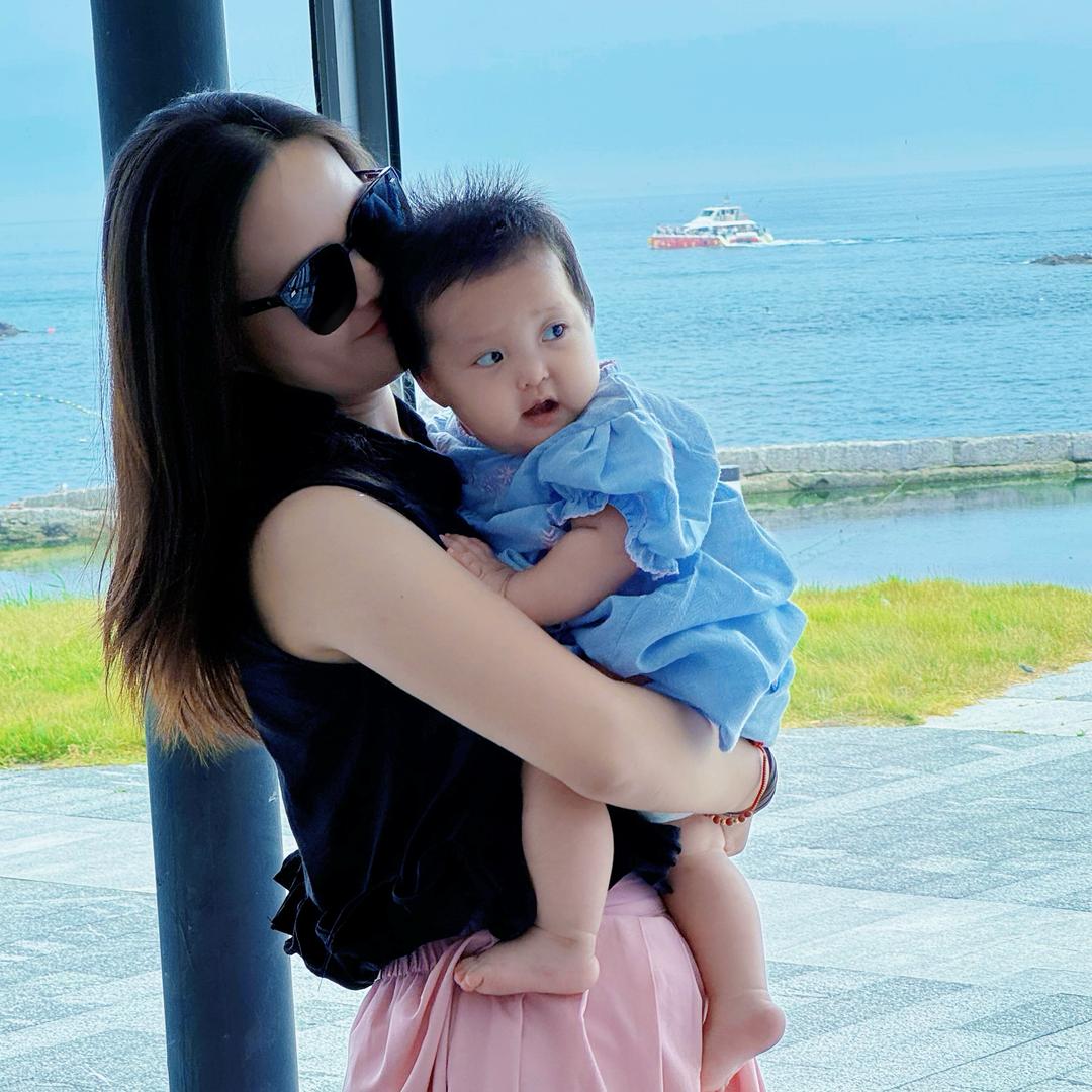 啵叽一口小星渃（哺乳期）