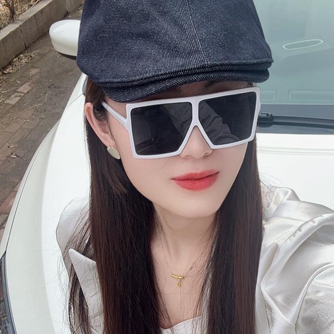 哈尔滨大新鞋城-火焰轻奢高端女鞋