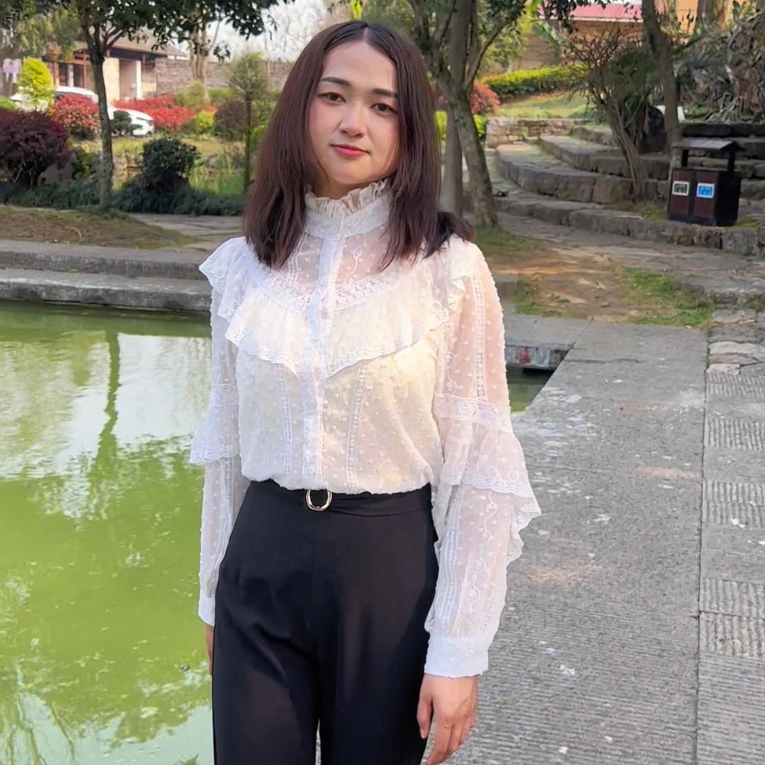 云南爱笑的女孩