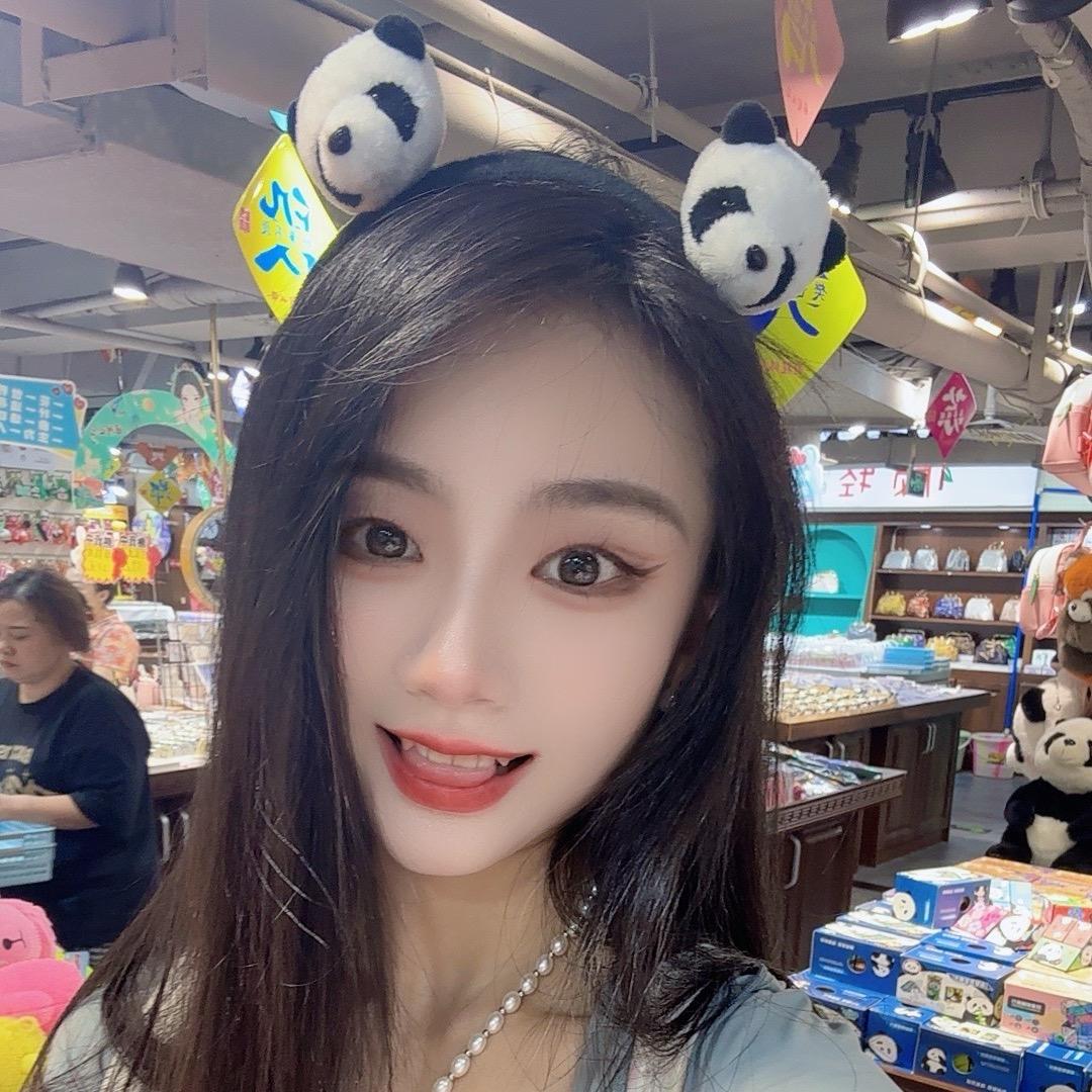 😈是静静呀。