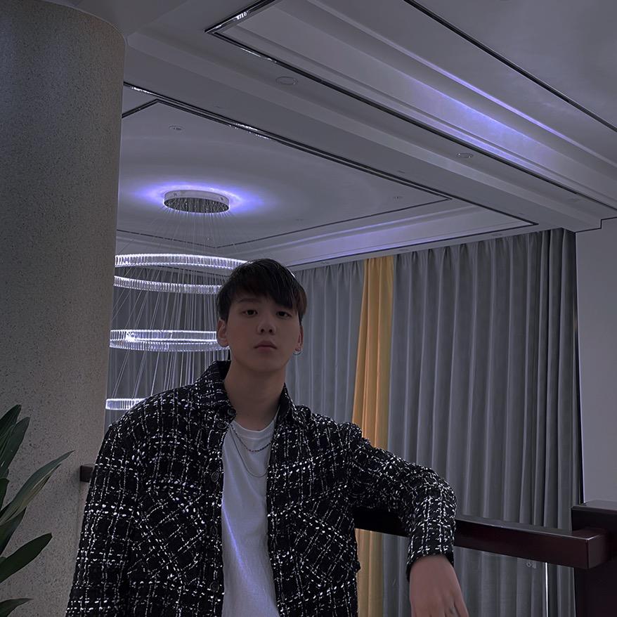 老板没虾（顶级獅子狗）lolm