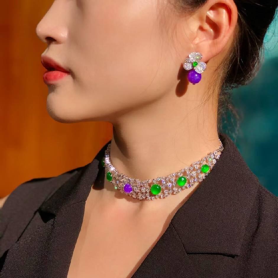 小黑狗卖翡翠賺大钱