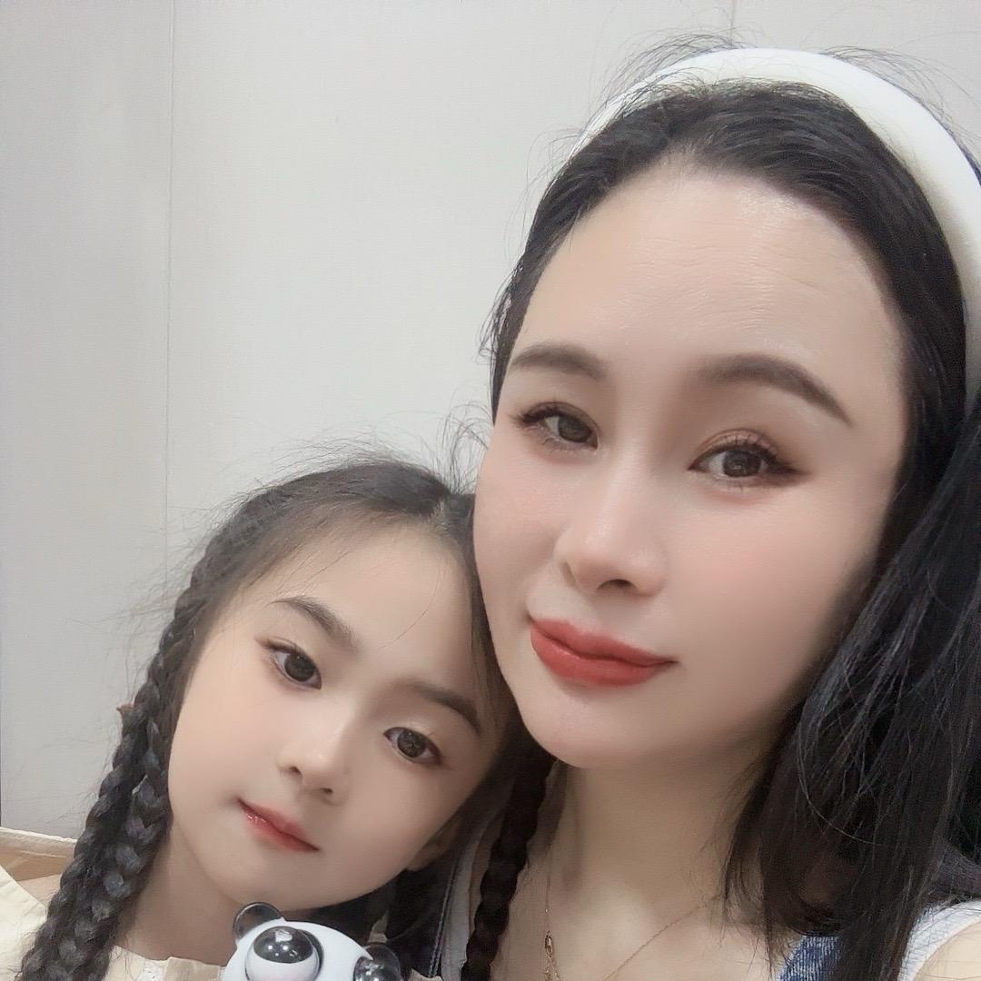 煊宝麻麻穿搭