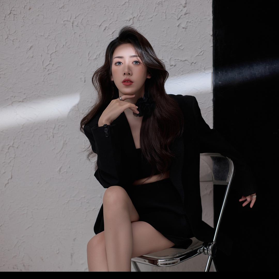 女爆君