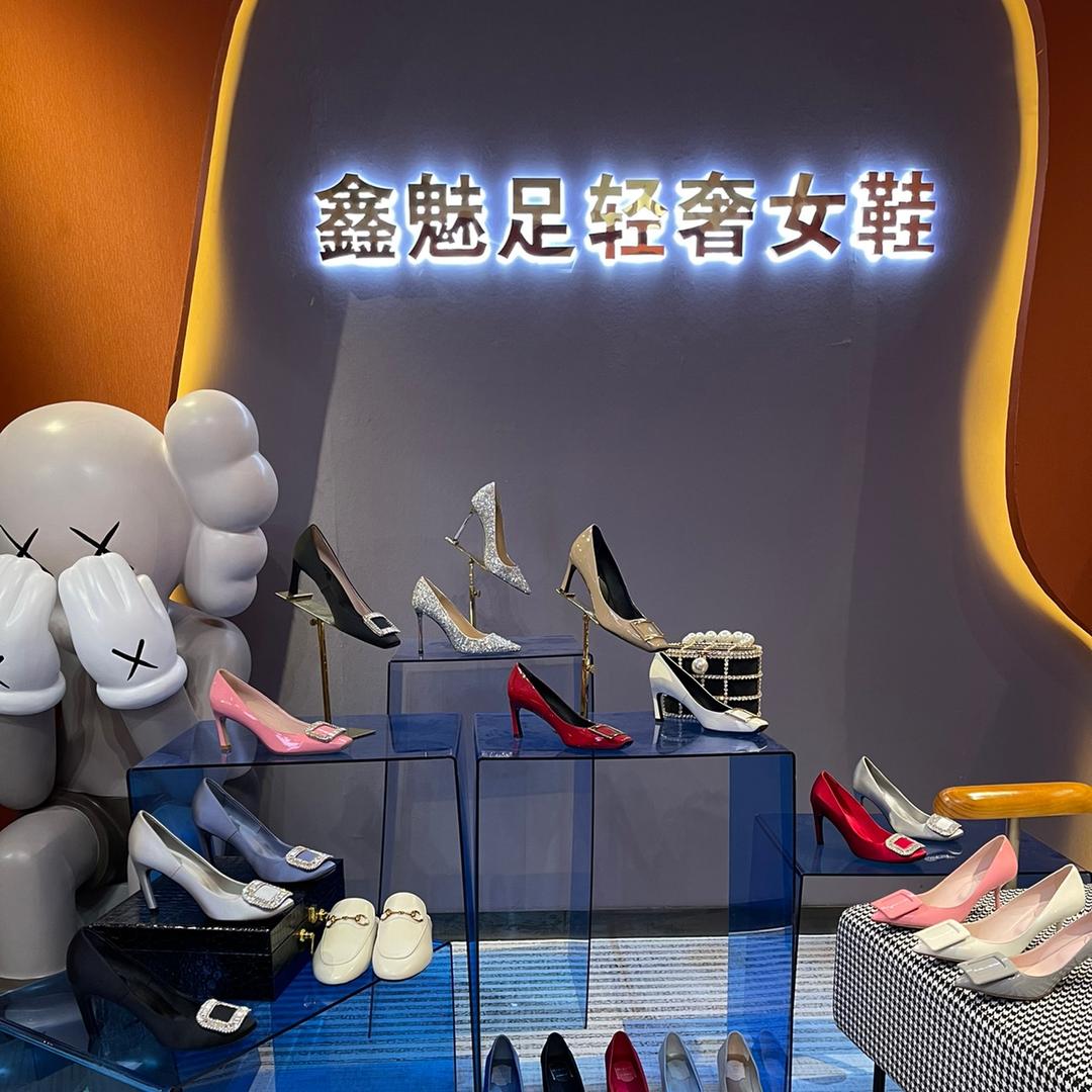 鑫魅足高端定制女鞋