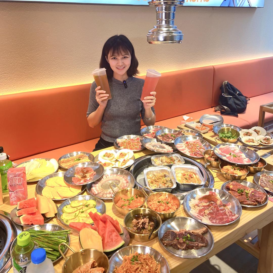 邓小姐吃喝玩乐