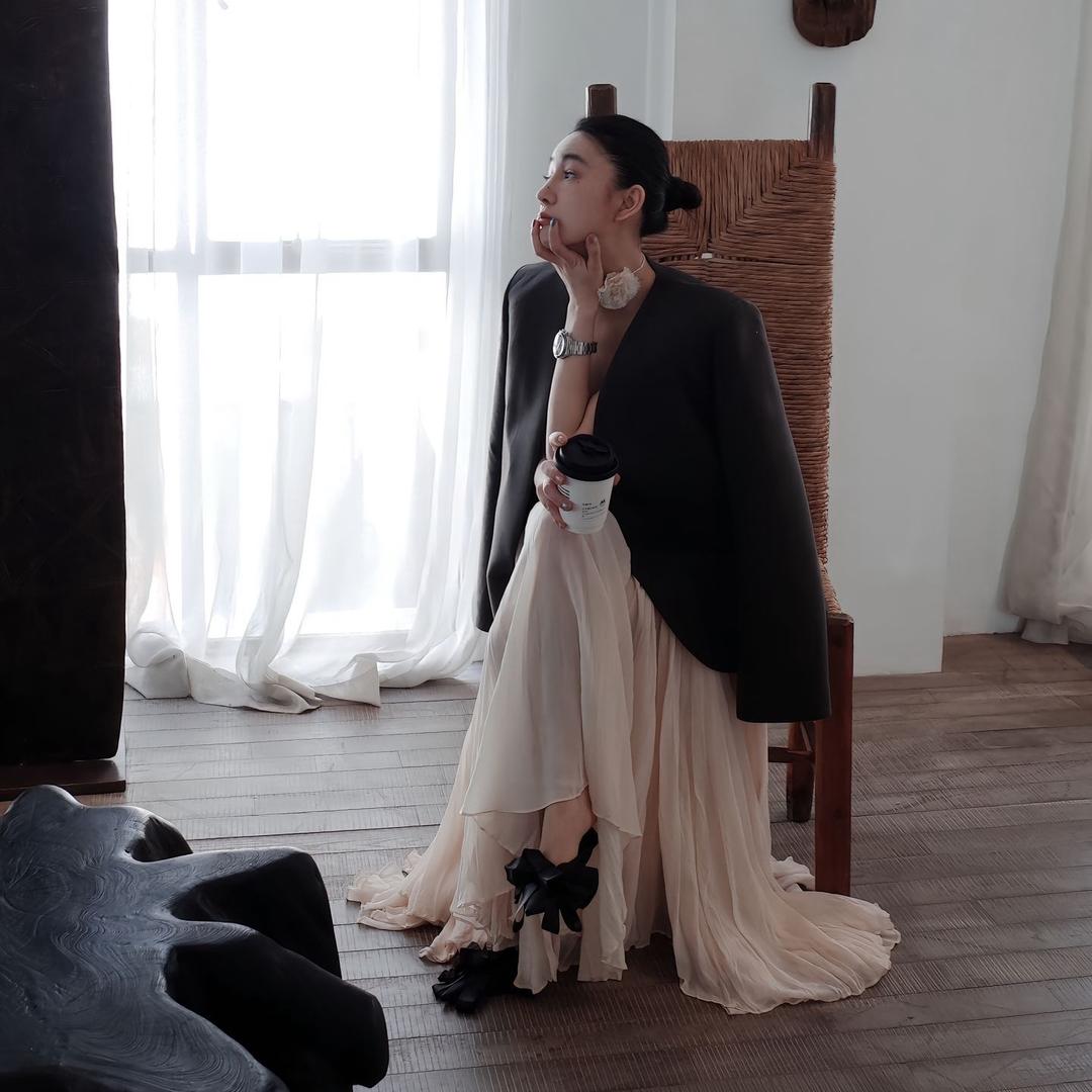 洛哥（轻奢穿搭）