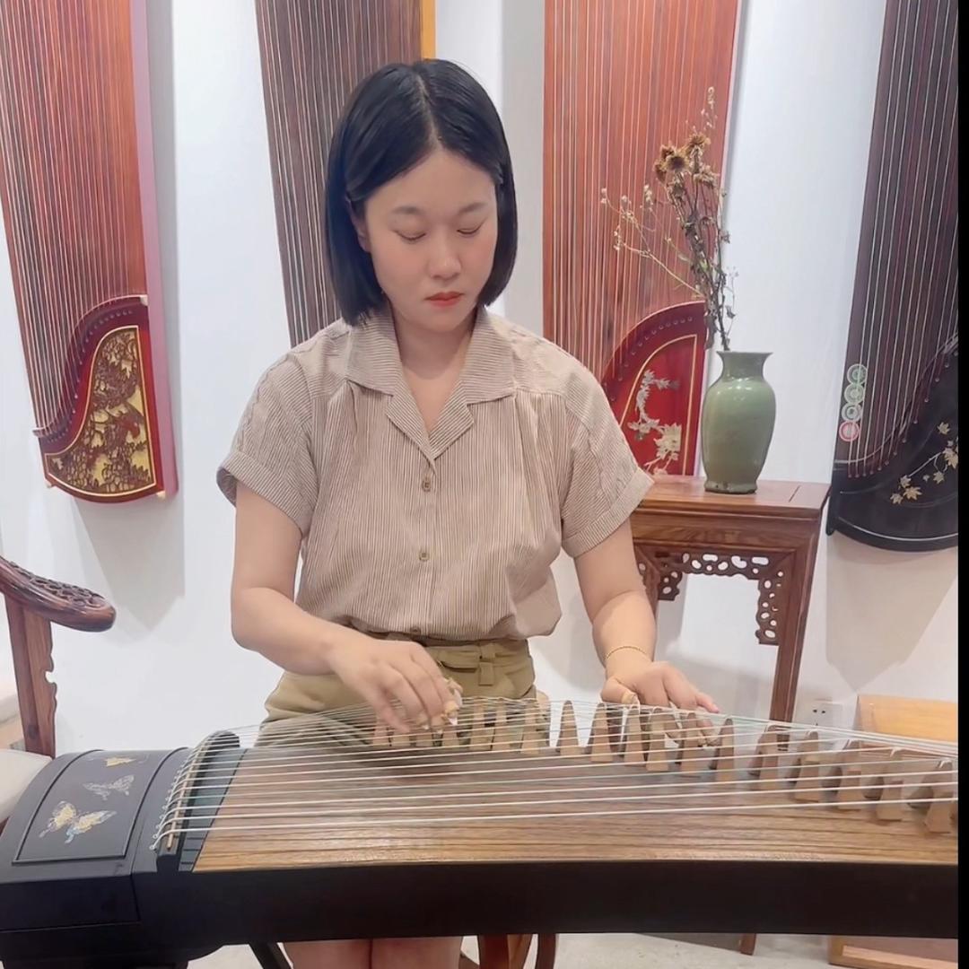 冯绎憬古筝艺术