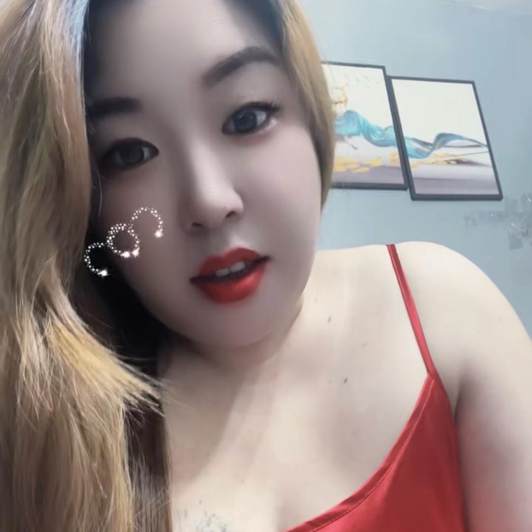 兔牙妹