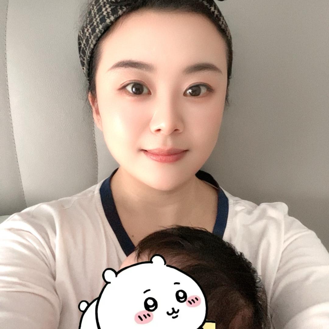 @暖阳杨（80后，月嫂，育婴师）