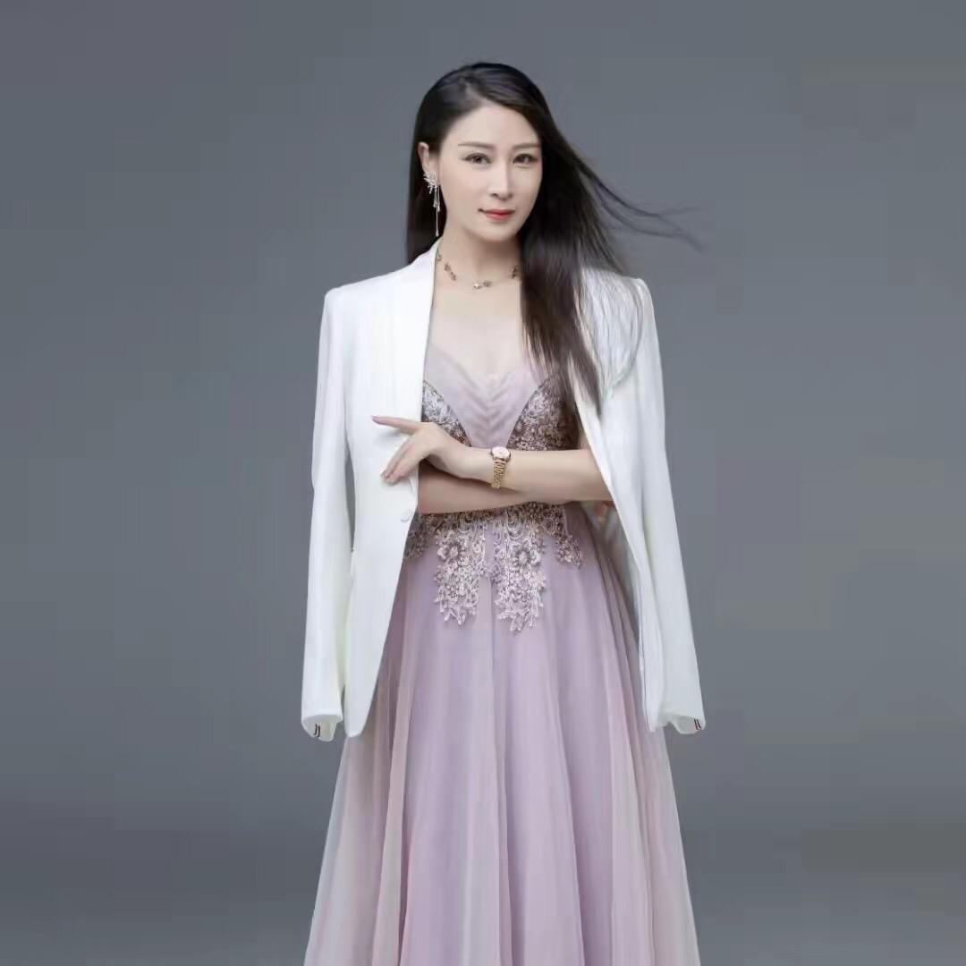 王芳-律相