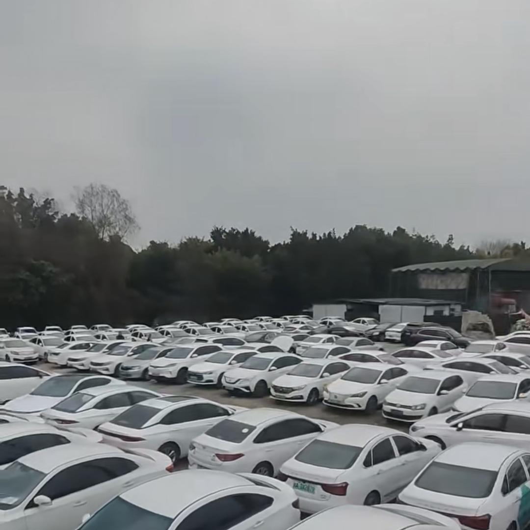 成都铁脑壳二手网约车