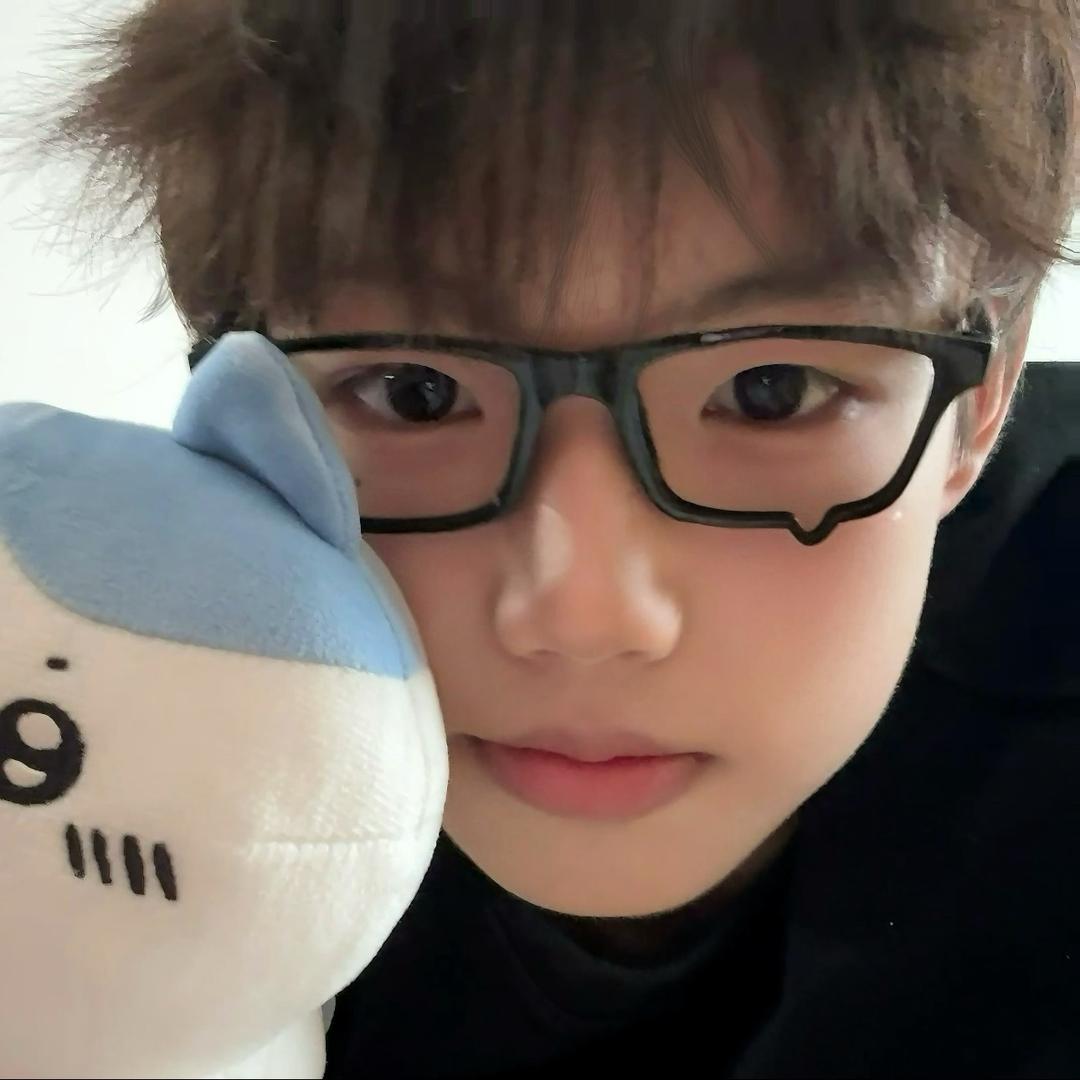 没毛的猕猴桃🥝