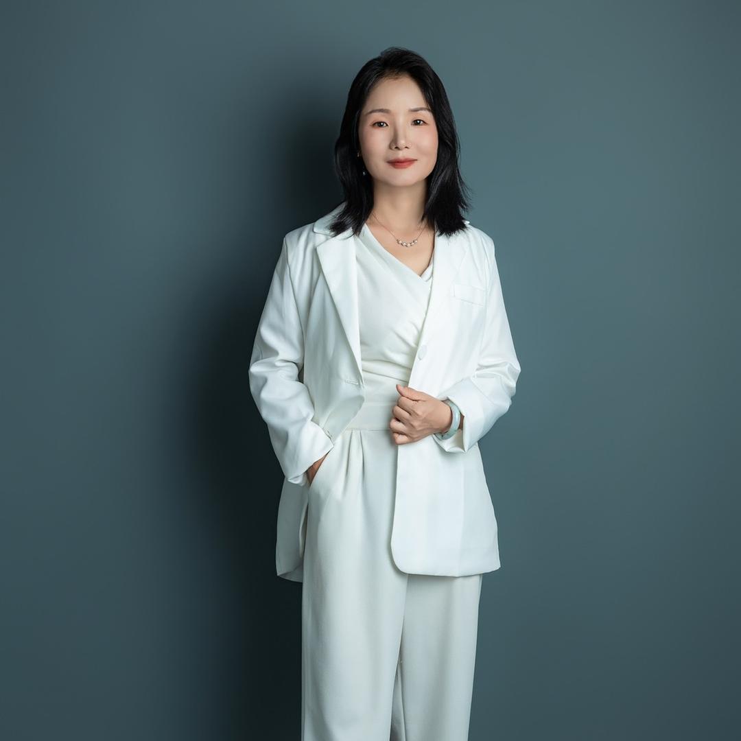 杨薪谚