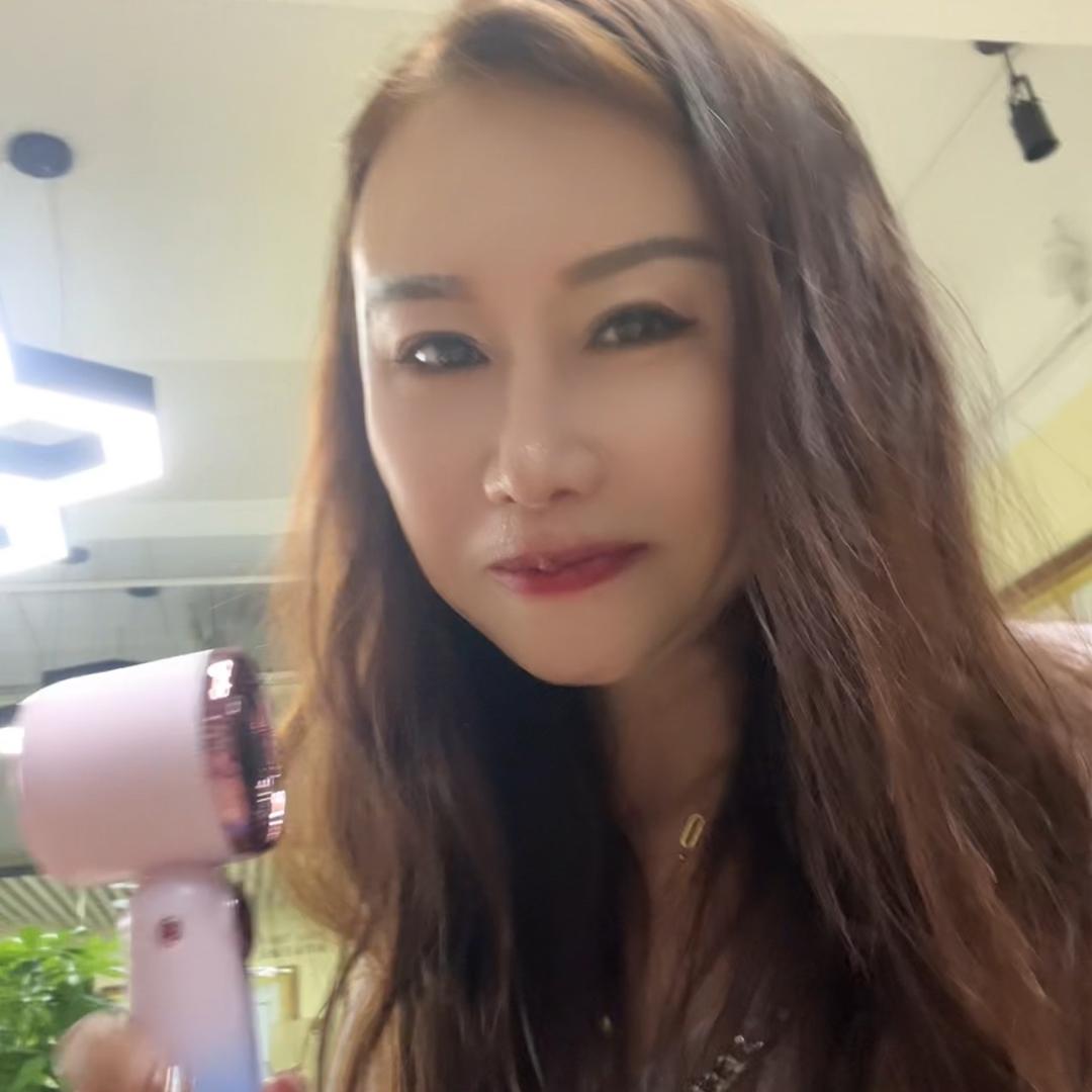 汤崧淇（漫舞的淇淇）