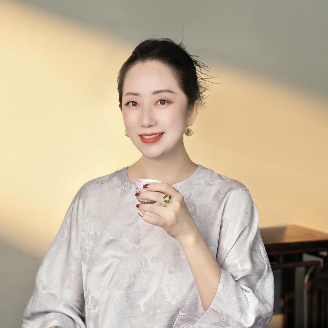 石夫人国风珠宝