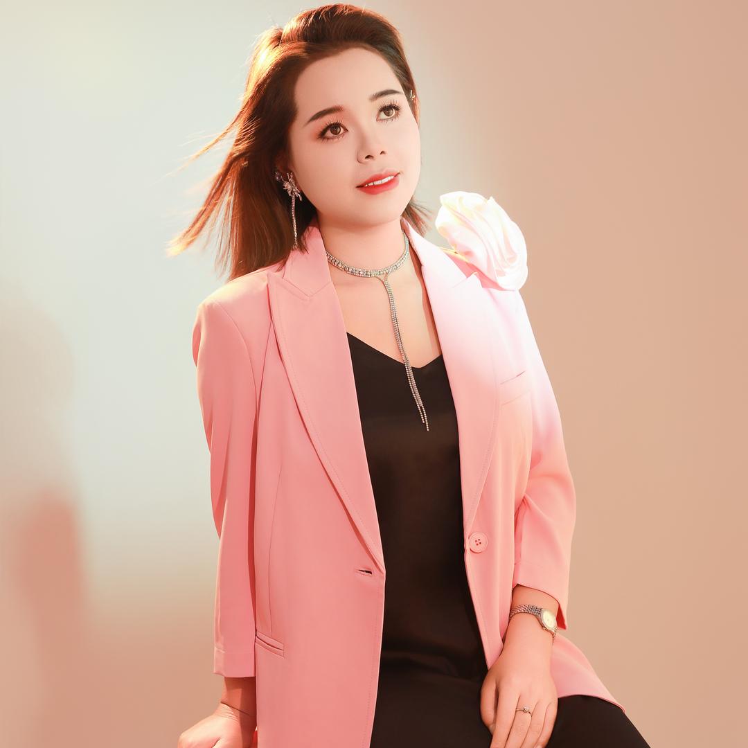 兴义丨俪顼素颜肌调肤师一黄菲菲