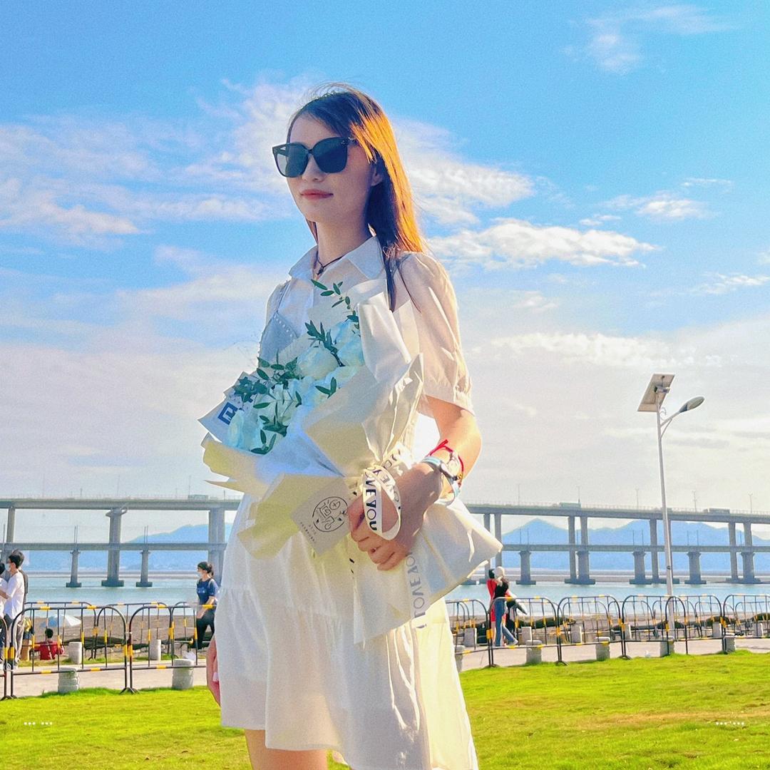 泽泽的美少女妈妈👩👦