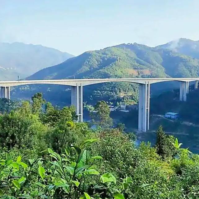 临沧昔归忙麓山