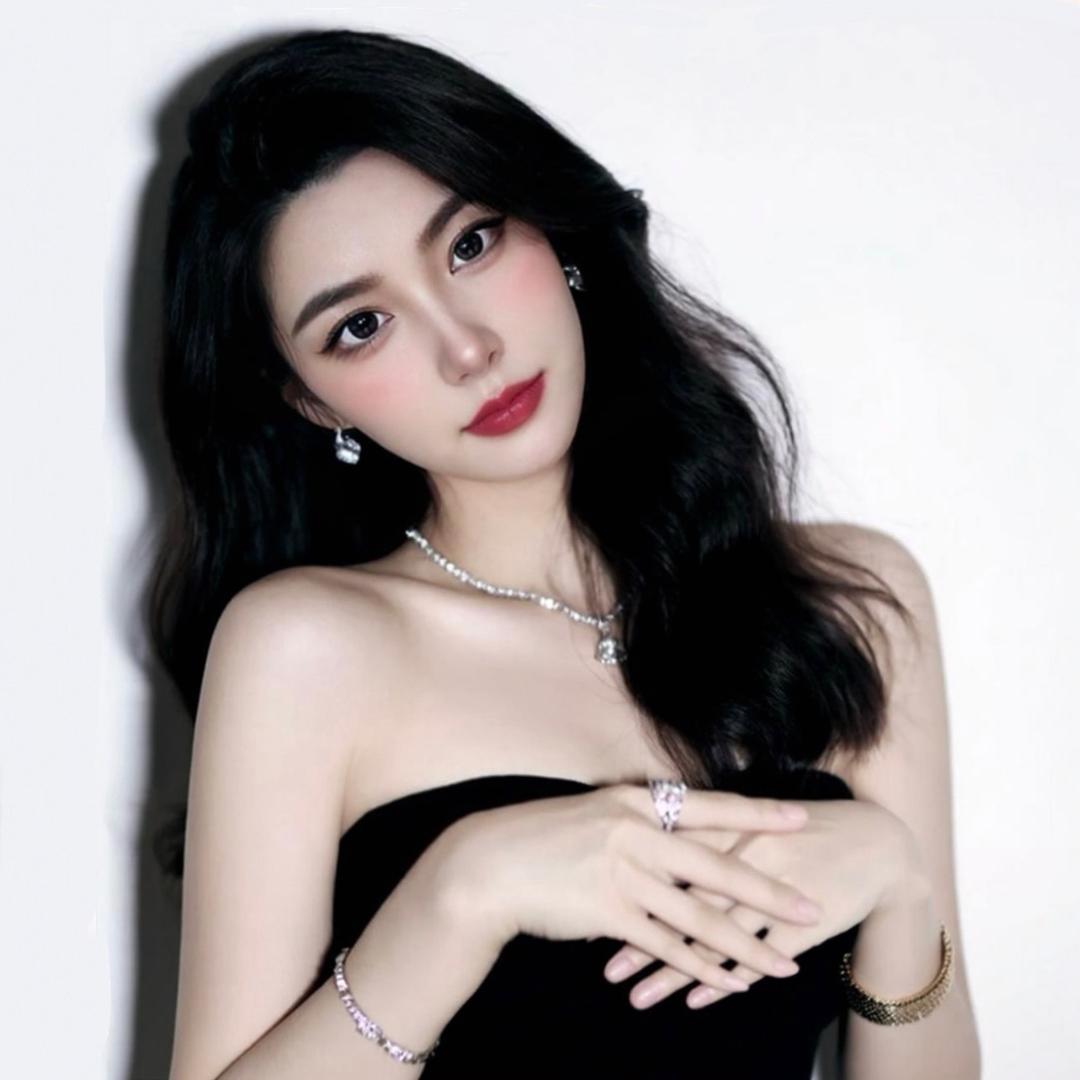 爱发呆的喵