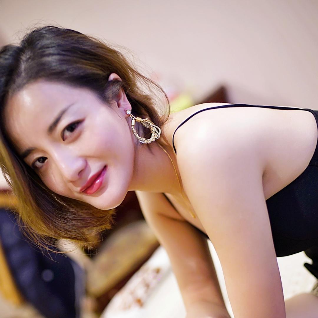罗小姐
