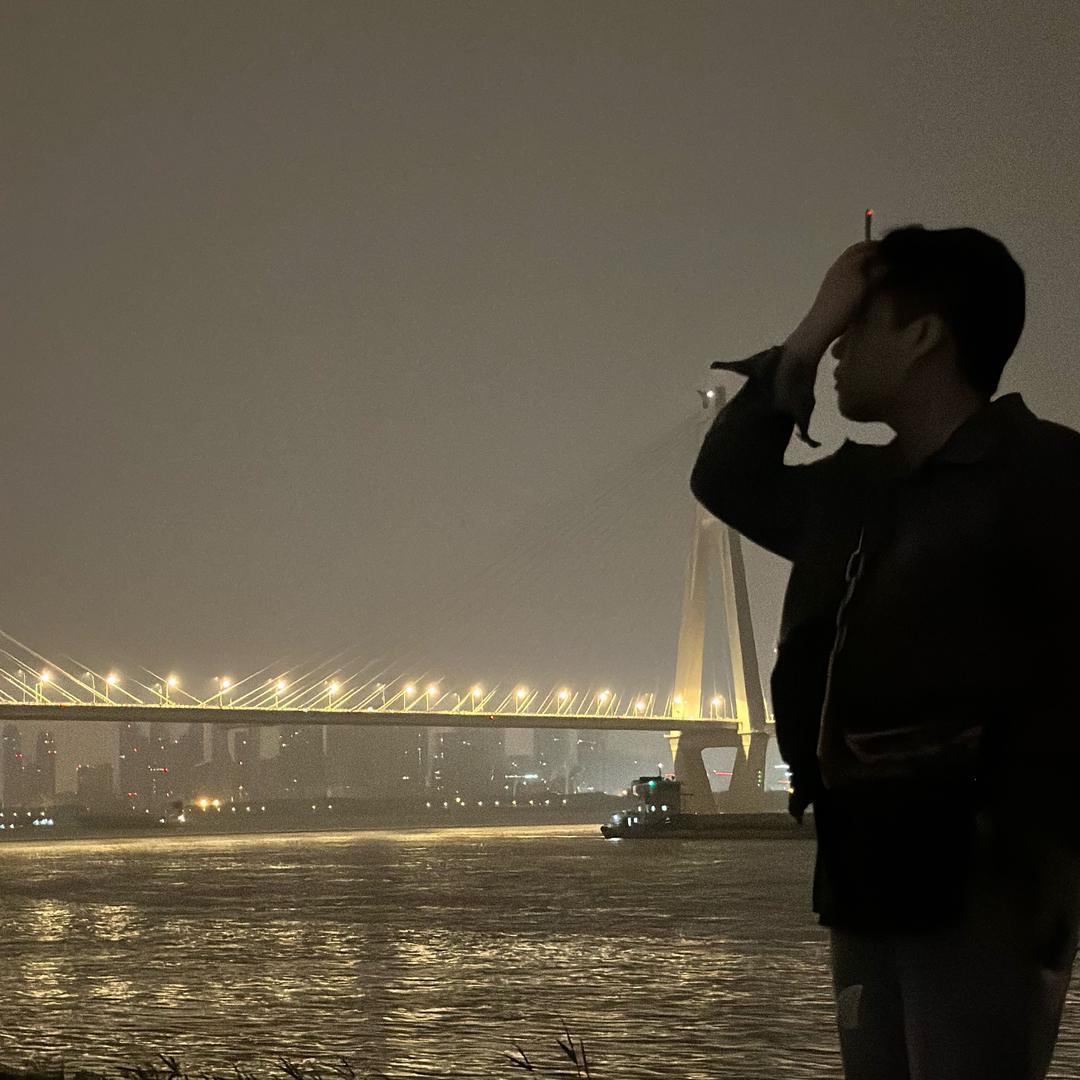 五岳倒为轻