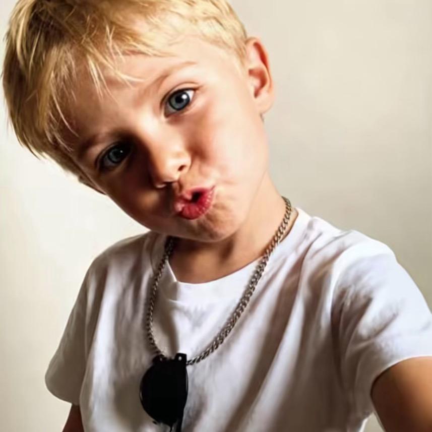 ღ˘笑敬๑过往๑۶