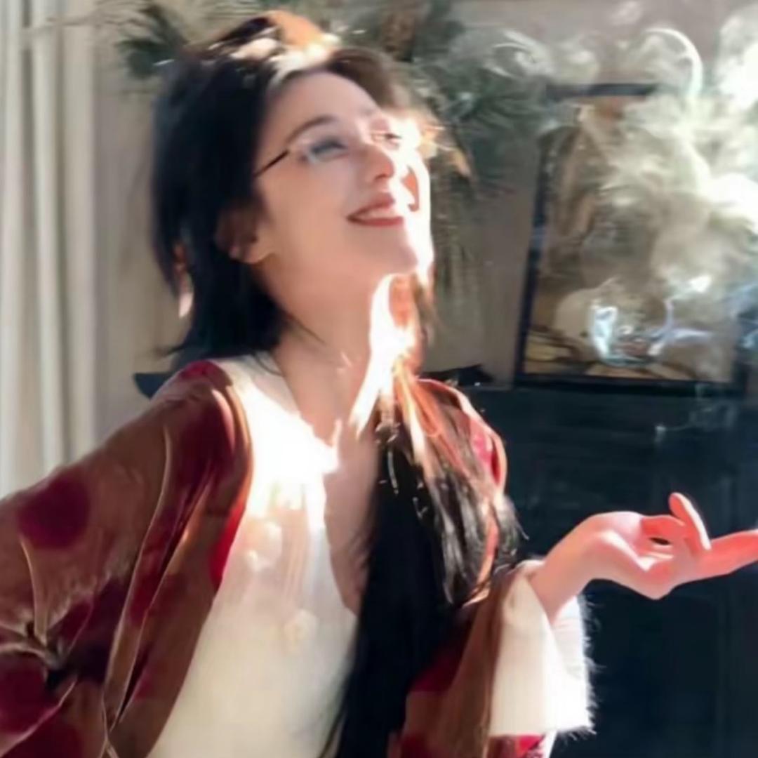 瑶开心