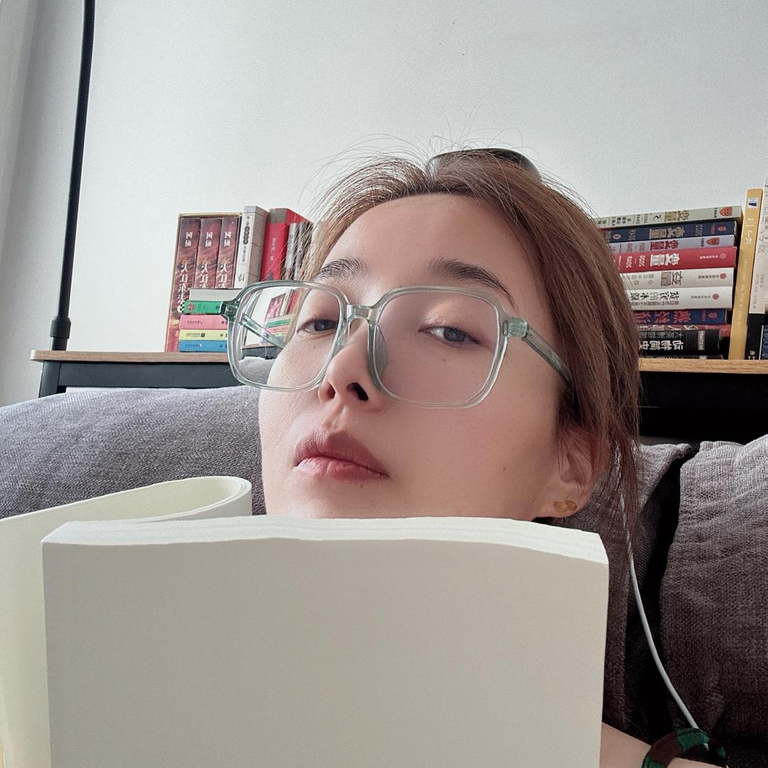 静静听✨