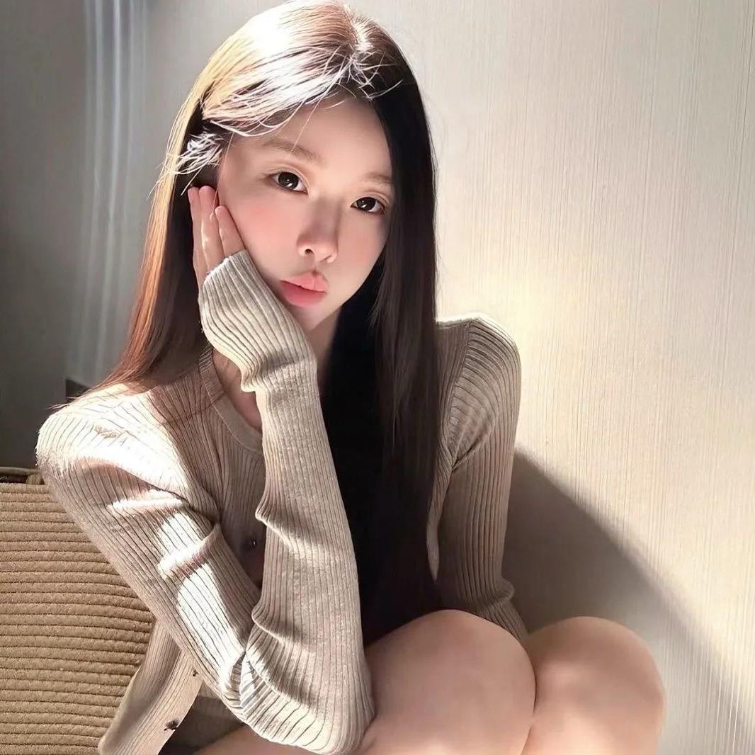 欣欣子.