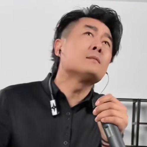 小时候可猛了