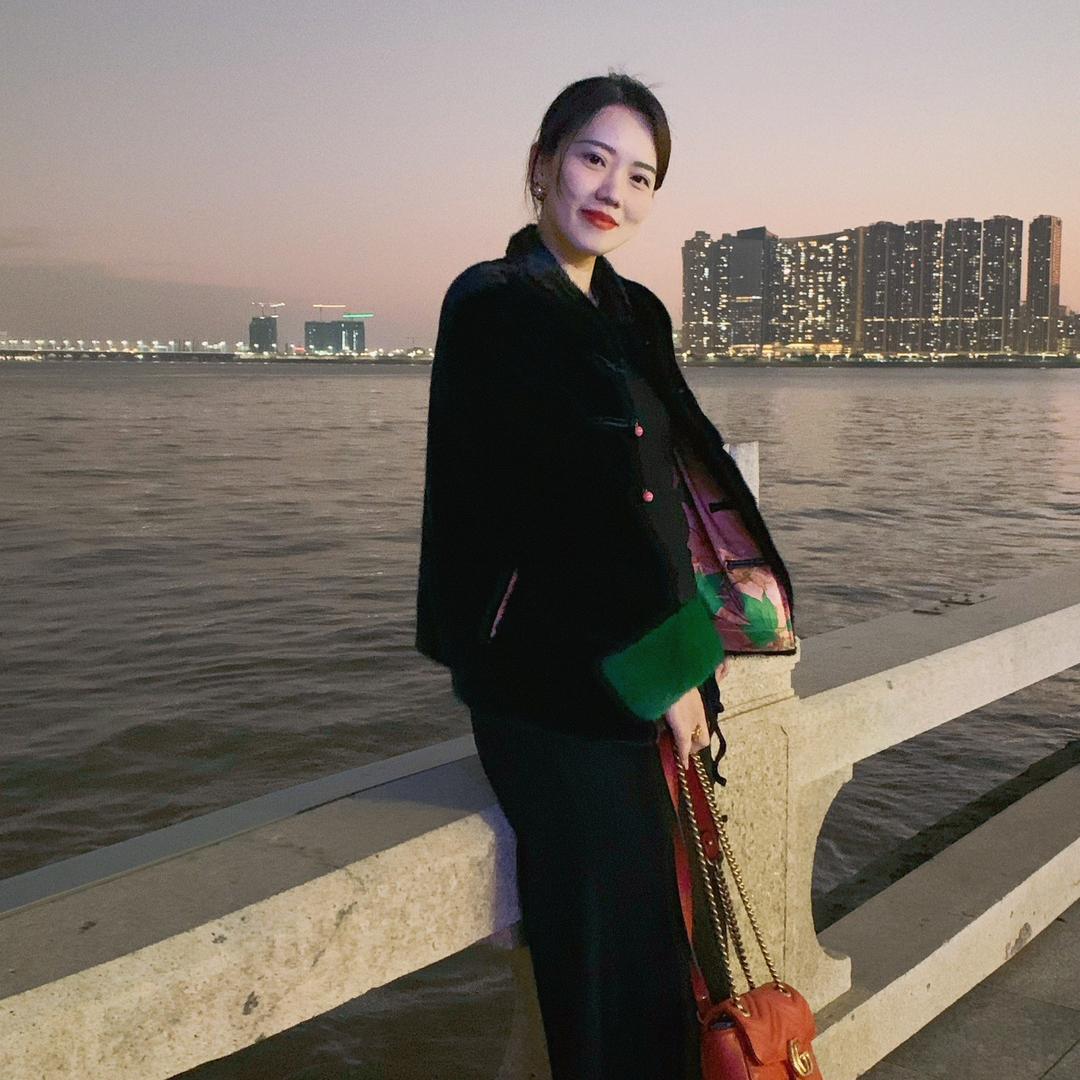 Paloway真丝皮草服饰