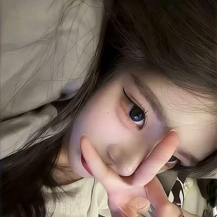 美女很烦恼.