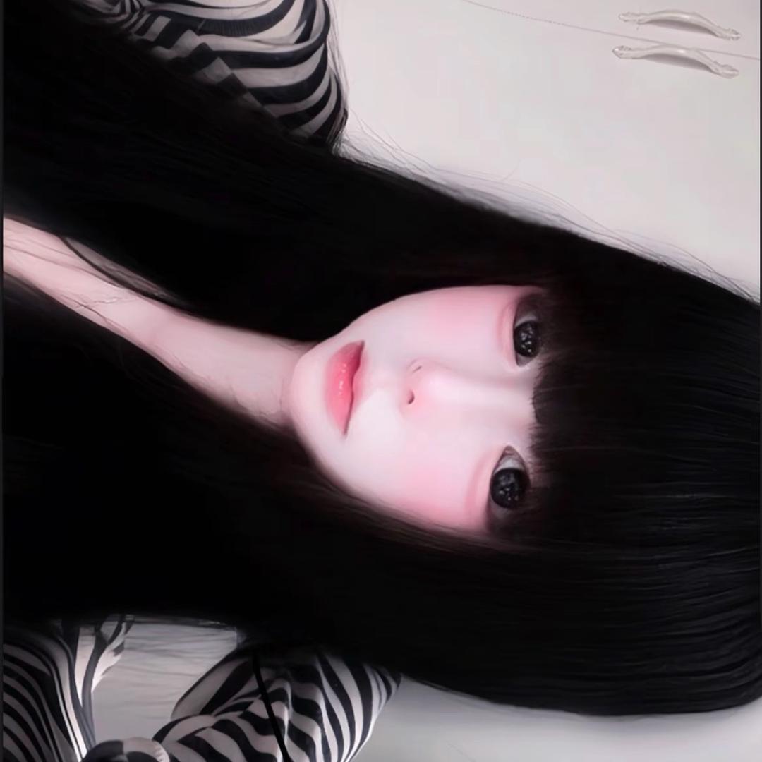 依依