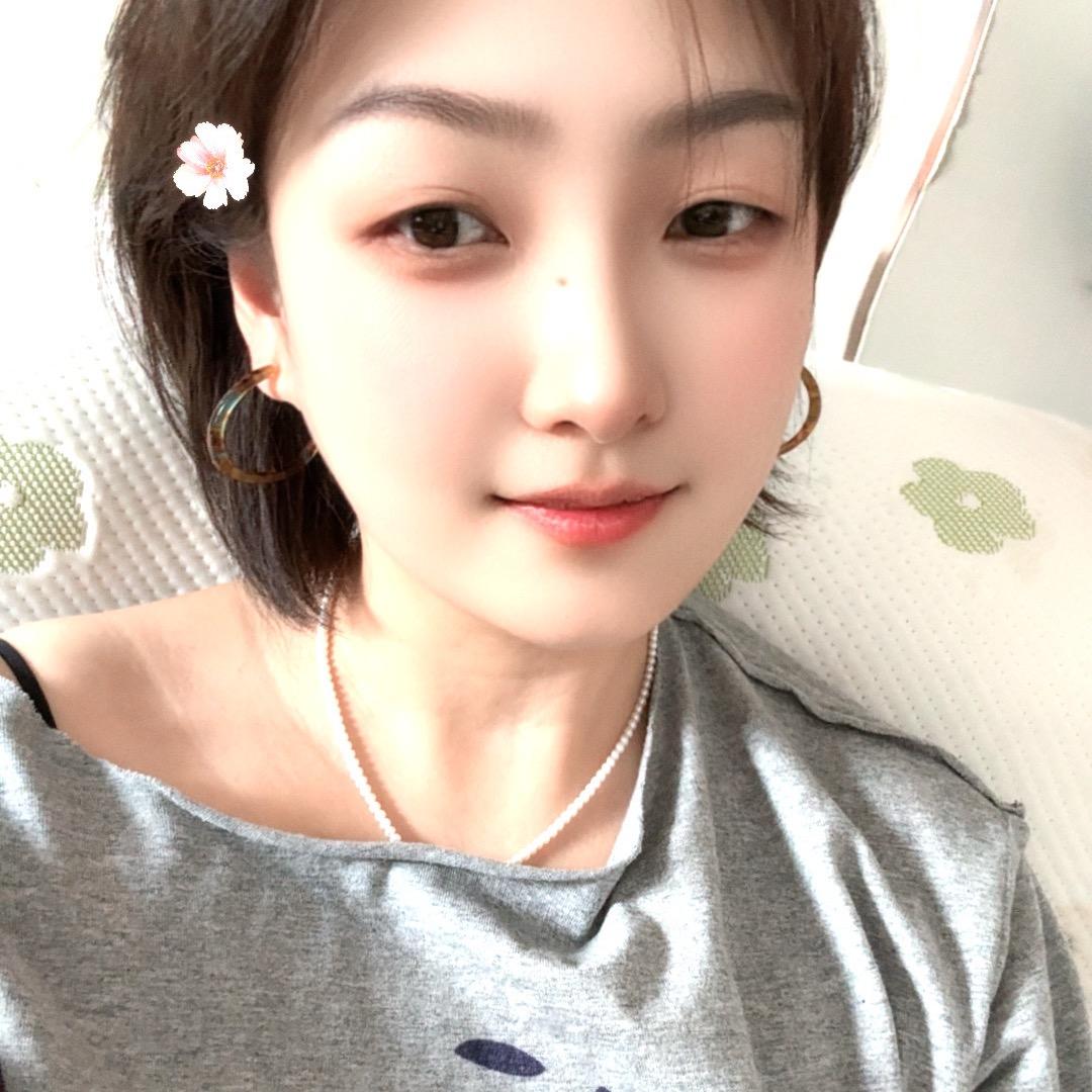 ᥫᩣ开心就好💚