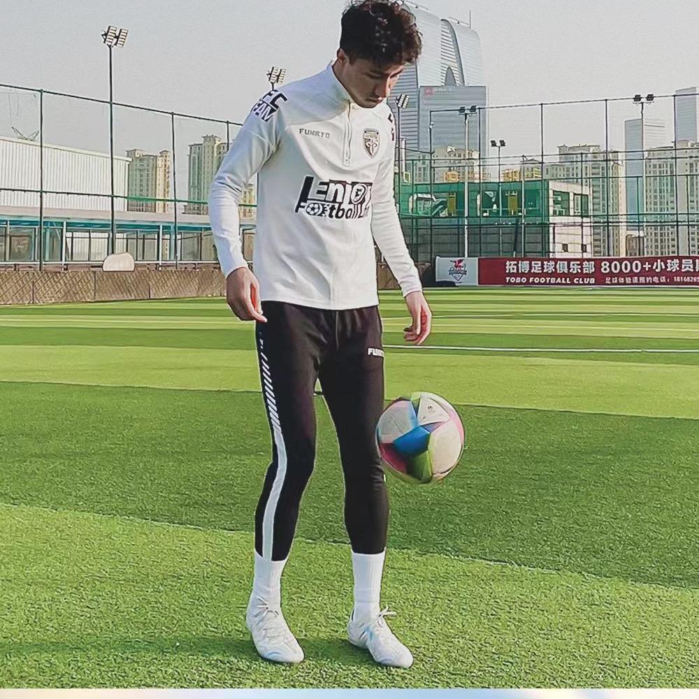 石屏足球周教练