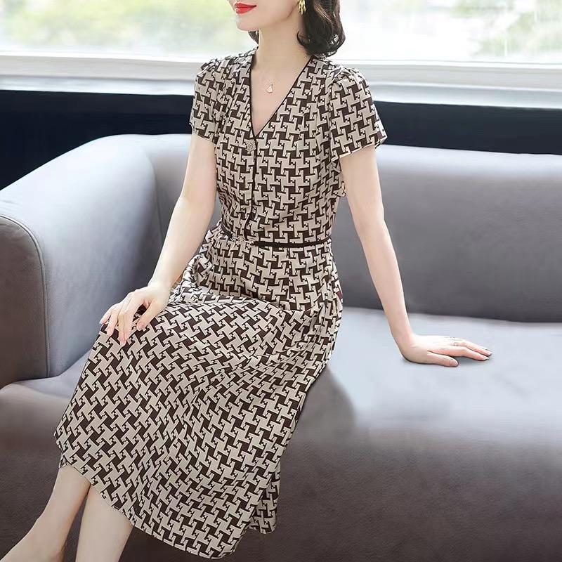 晓露女装