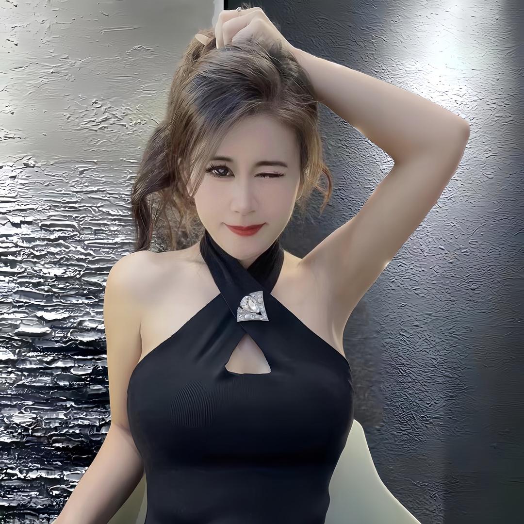 Bella.🦋ྀི