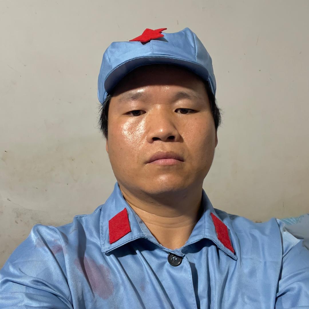 演员龙少
