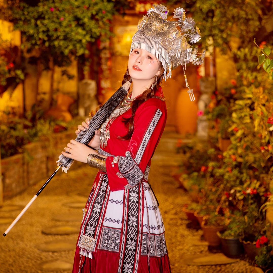 带刺的玫瑰🌹🌹🌹🌹