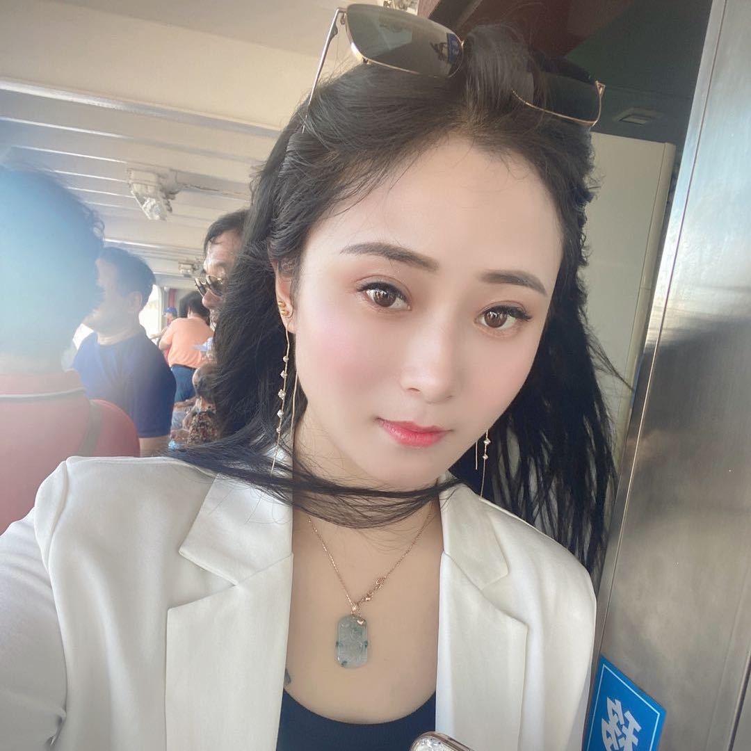 晶晶吖