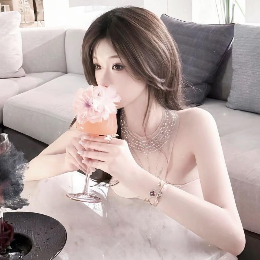 本本想吃肉🧸