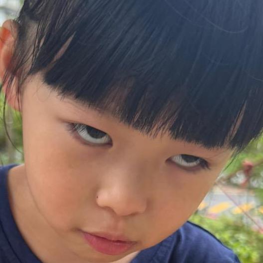Aziel•子默